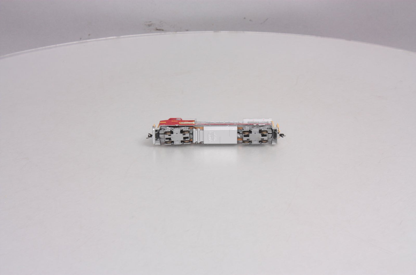 Atlas 48812 N Scale BNSF Dash 8-40BW Diesel Locomotive #558