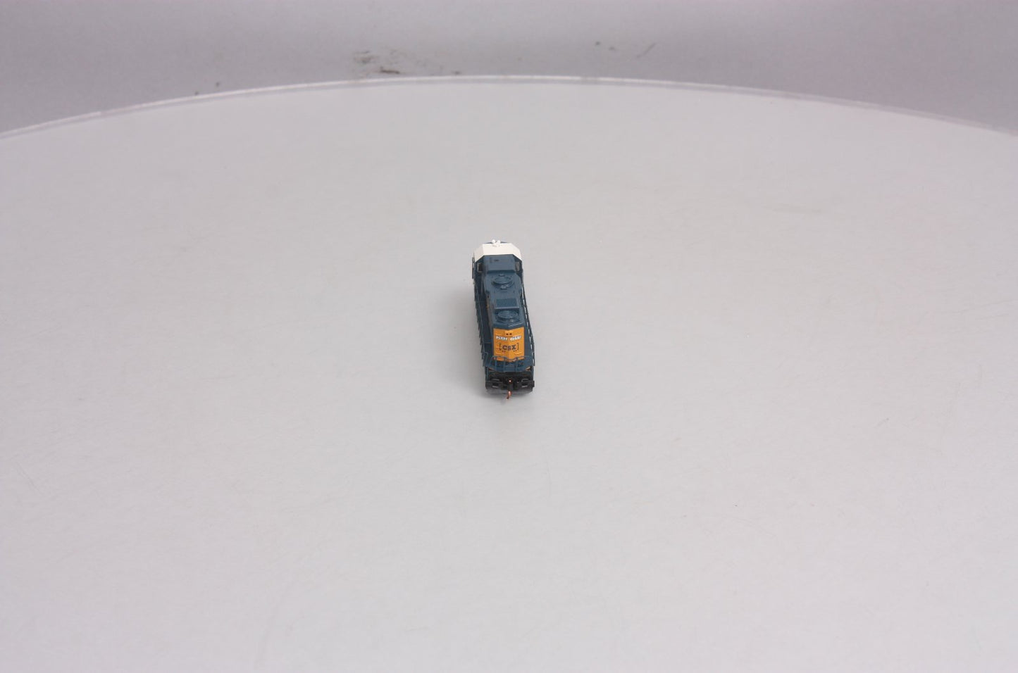 Walthers 929-50308 N Scale CSX EMD GP38-2 Diesel #2643