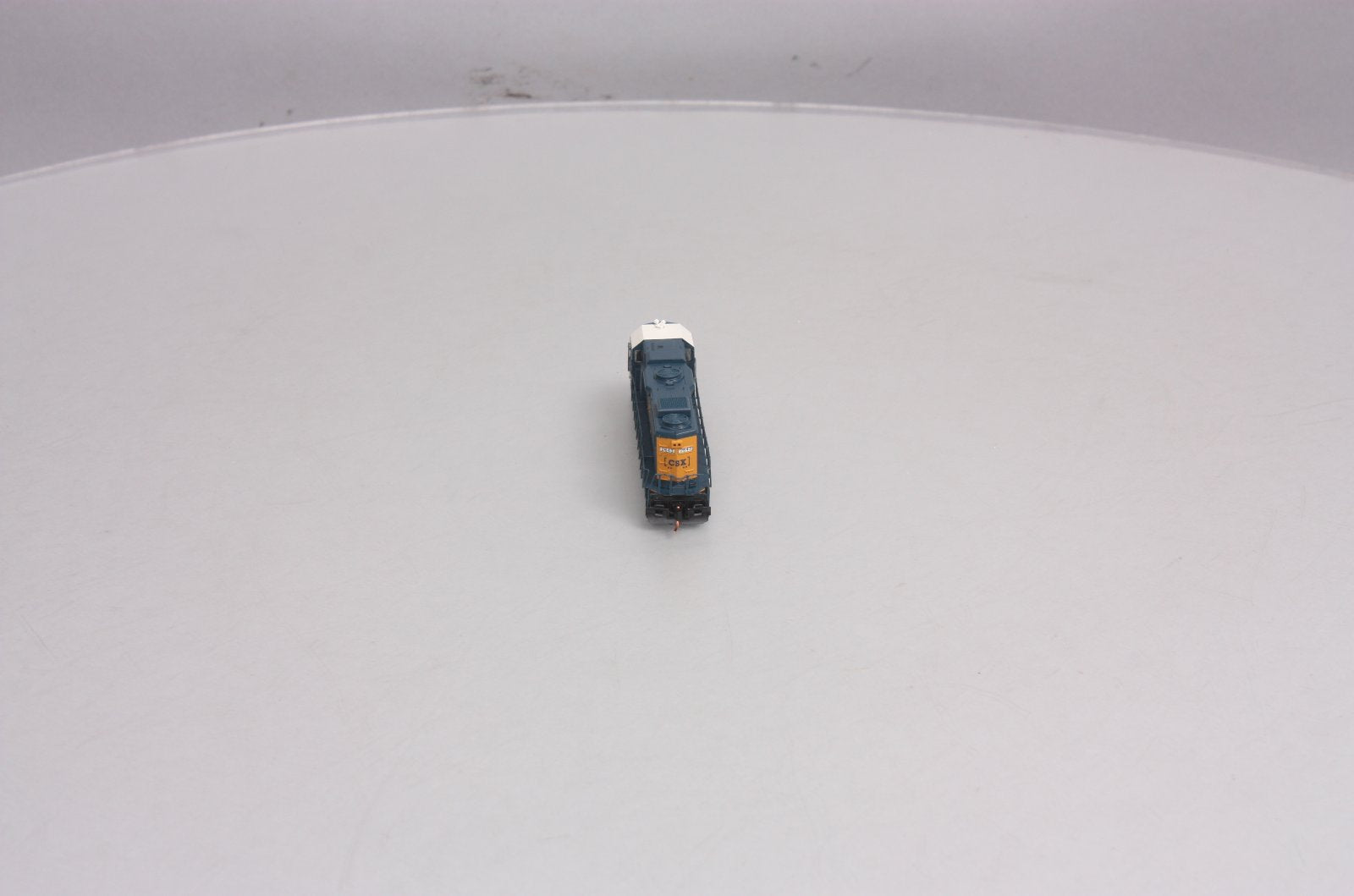 Walthers 929-50308 N Scale CSX EMD GP38-2 Diesel #2643