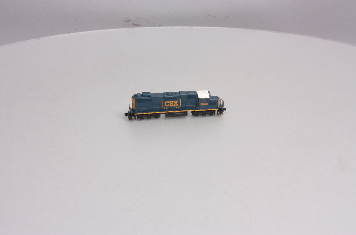 Walthers 929-50308 N Scale CSX EMD GP38-2 Diesel #2643