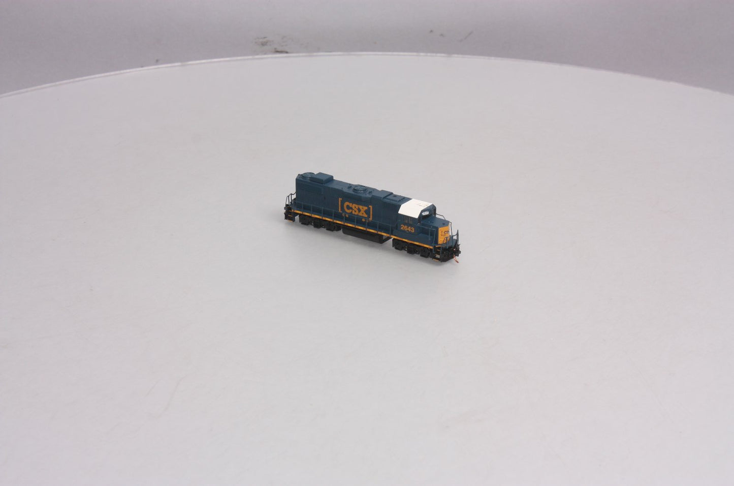 Walthers 929-50308 N Scale CSX EMD GP38-2 Diesel #2643