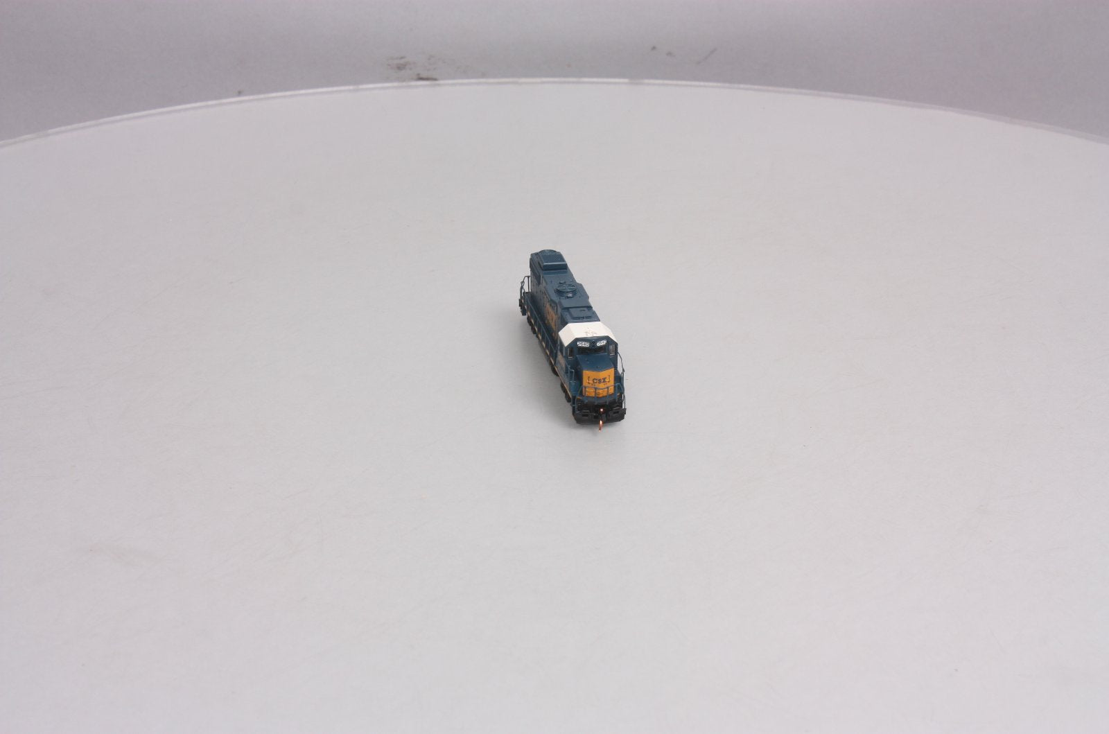 Walthers 929-50307 N Scale CSX EMD GP38-2 Diesel #2640 (DCC Ready)
