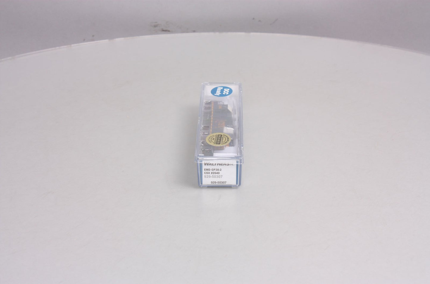 Walthers 929-50307 N Scale CSX EMD GP38-2 Diesel #2640 (DCC Ready)