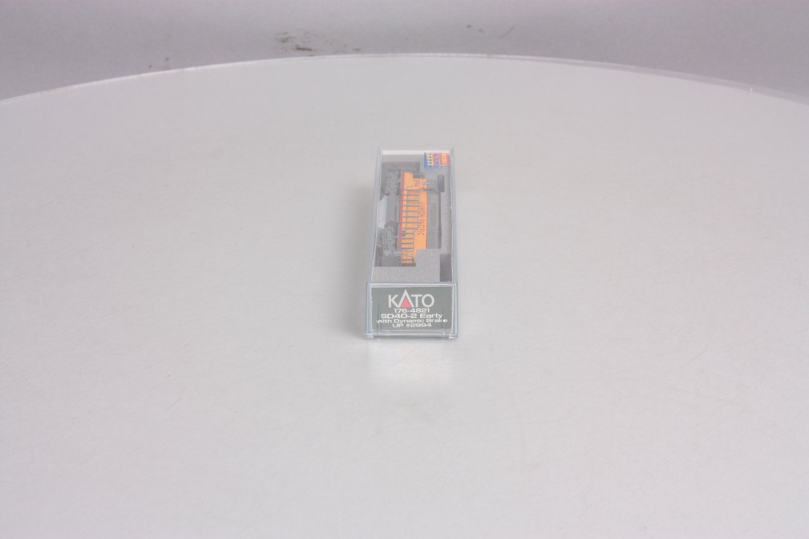 Kato 176-4821 N Scale Union Pacific SD40-2 Diesel #2994 (Early w/DB)