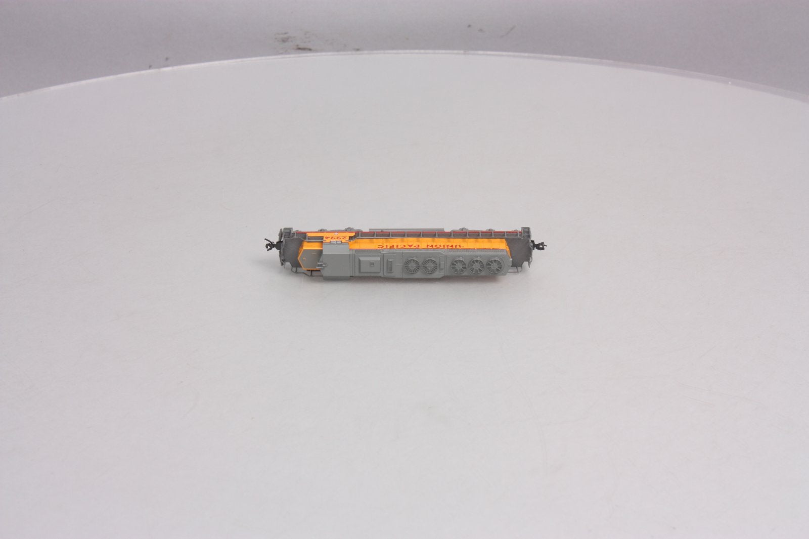 Kato 176-4821 N Scale Union Pacific SD40-2 Diesel #2994 (Early w/DB)