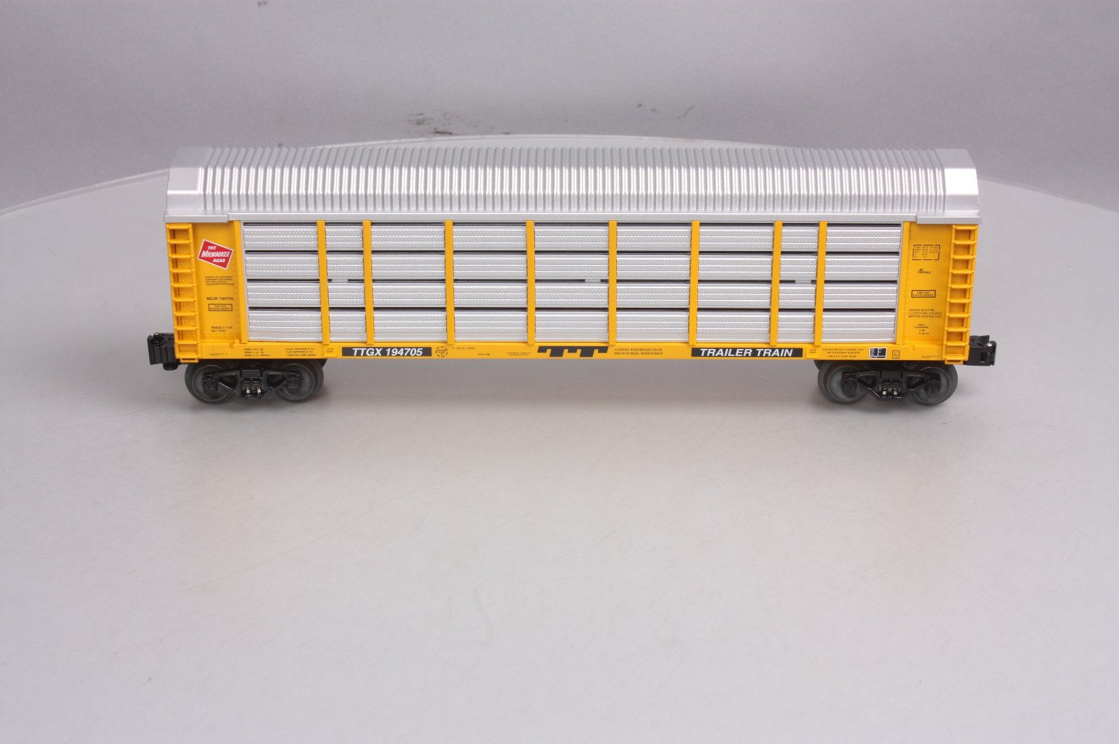 Lionel 6-52369 O LRRC-2005 Milwaukee Road Two Tier Enclosed Auto Carrier #194705 LN/Box