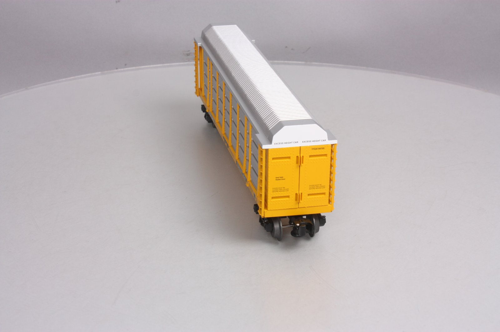 Lionel 6-52369 O LRRC-2005 Milwaukee Road Two Tier Enclosed Auto Carrier #194705 LN/Box