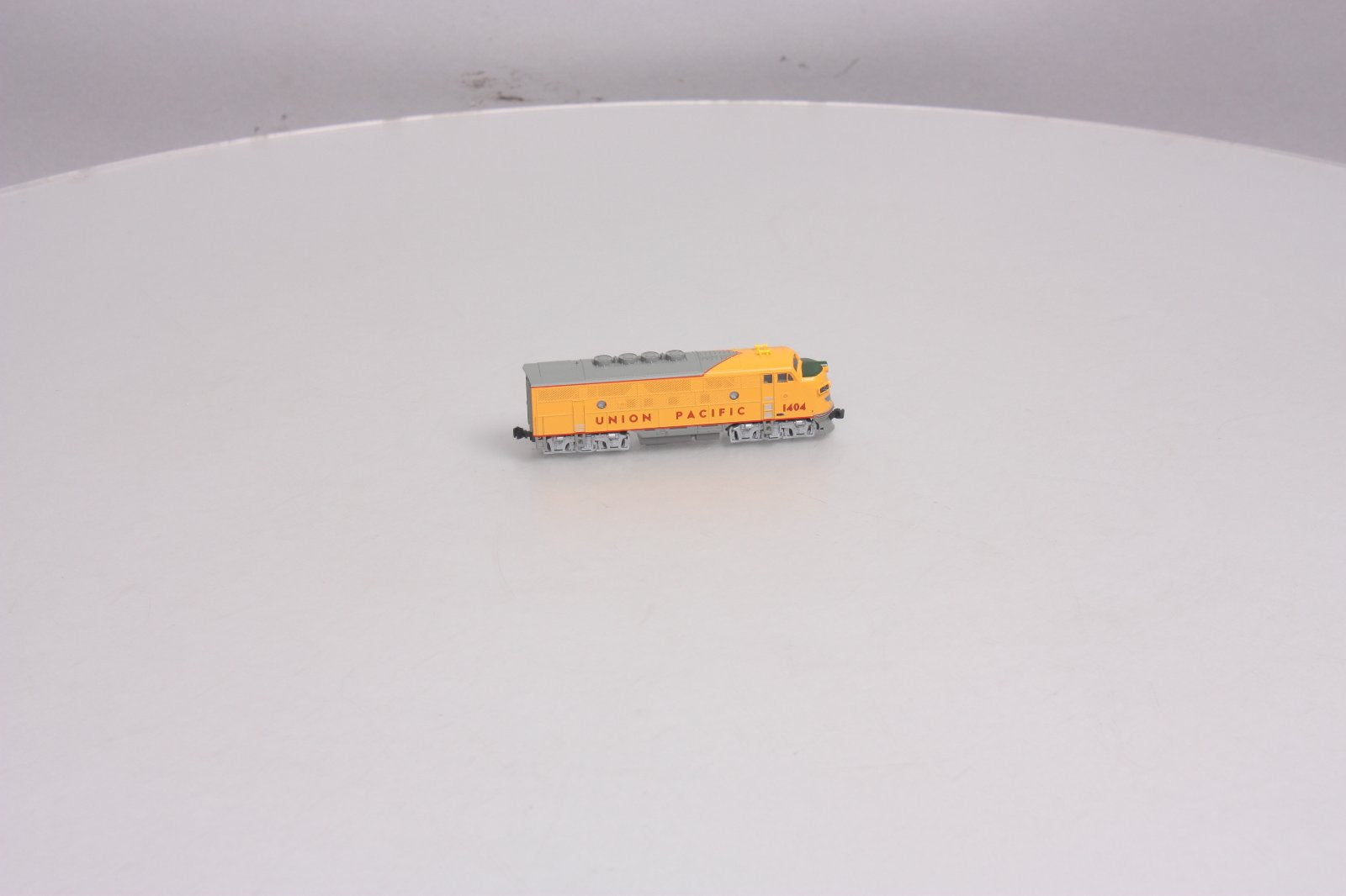Kato 176-1112 N Scale Union Pacific EMD F3A Diesel Locomotive #1404 LN