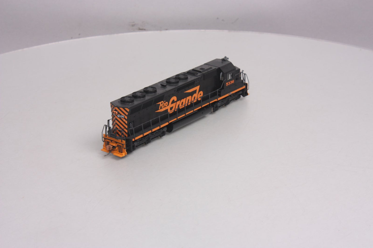Kato 37-1743 HO Rio Grande EMD SD45 Diesel Locomotive #5336 LN/Box
