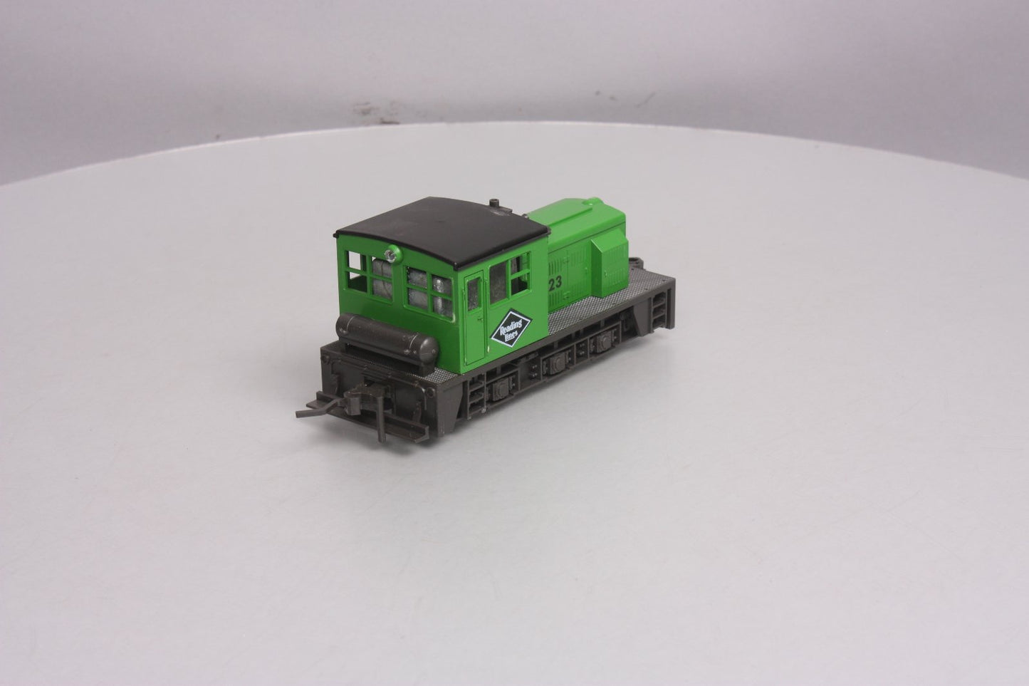 Atlas 6123 O Scale Reading 0-4-0 Switcher - 2 Rail