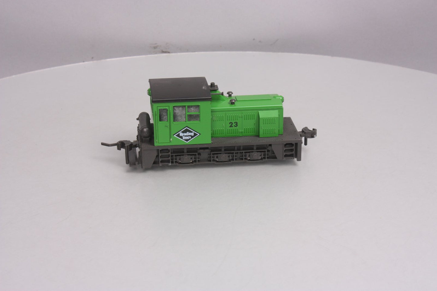 Atlas 6123 O Scale Reading 0-4-0 Switcher - 2 Rail