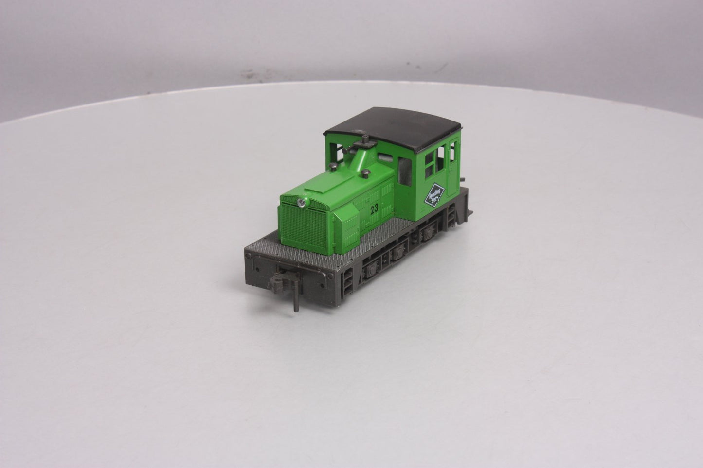 Atlas 6123 O Scale Reading 0-4-0 Switcher - 2 Rail