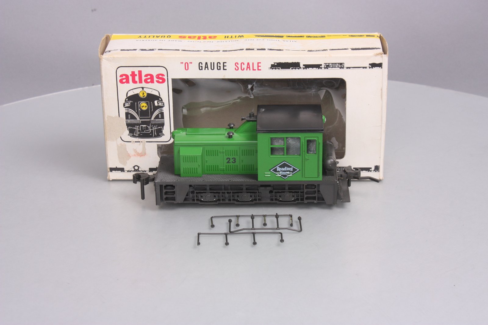 Atlas 6123 O Scale Reading 0-4-0 Switcher - 2 Rail