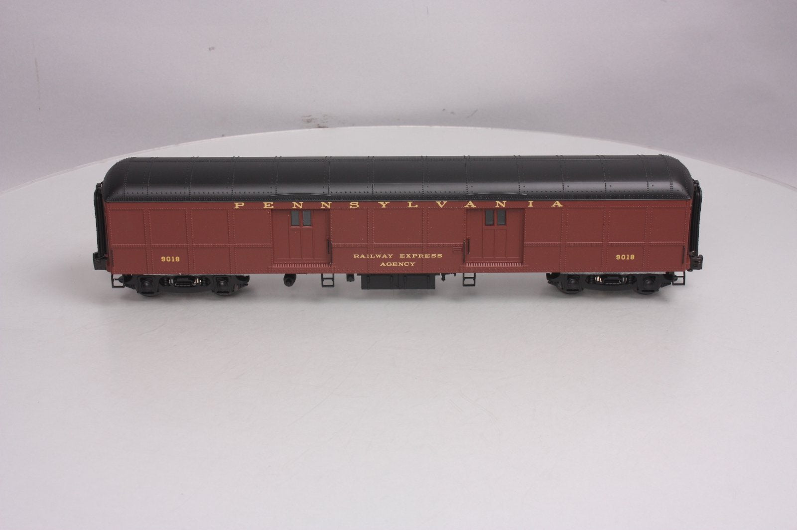 Weaver G22001LD Pennsylvania B60b Baggage Car #9018 (3Rail) LN