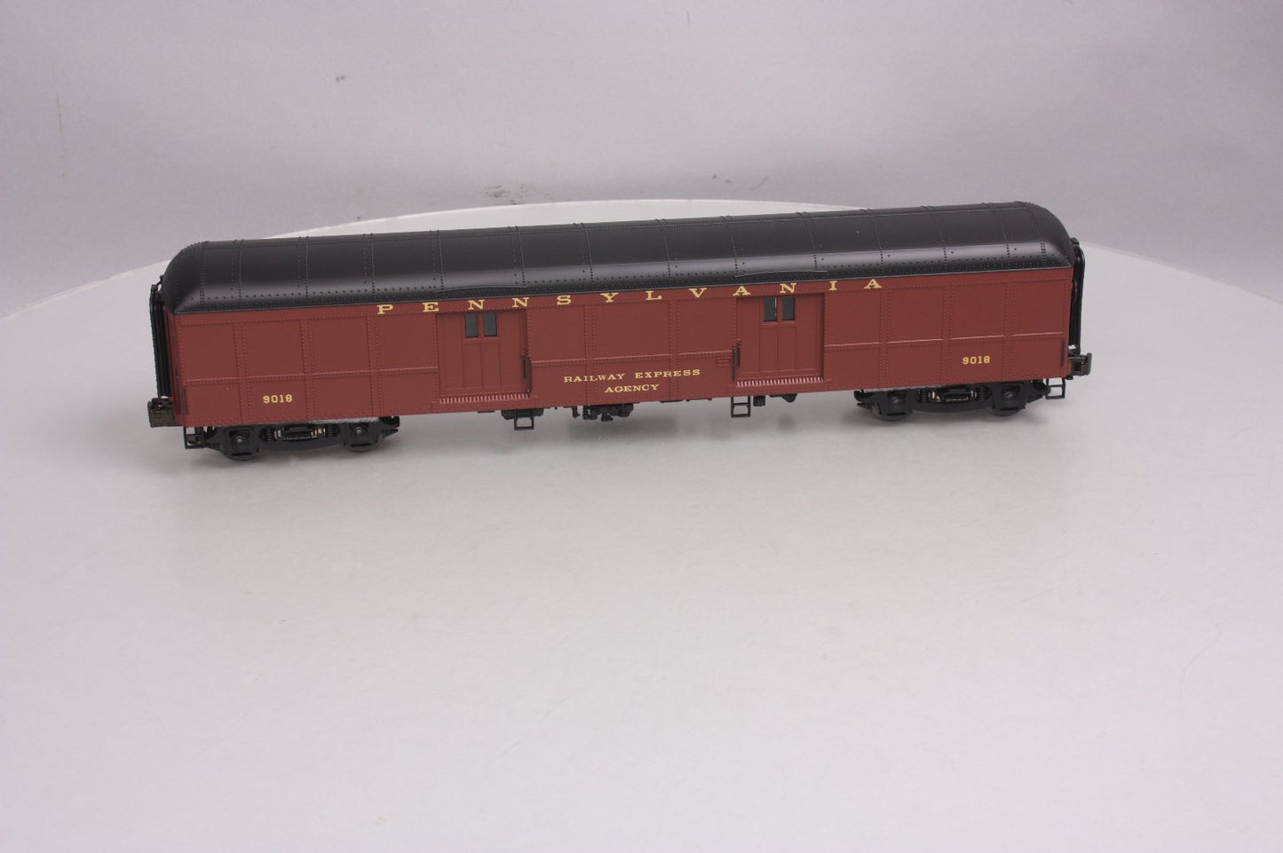 Weaver G22001LD Pennsylvania B60b Baggage Car #9018 (3Rail) LN