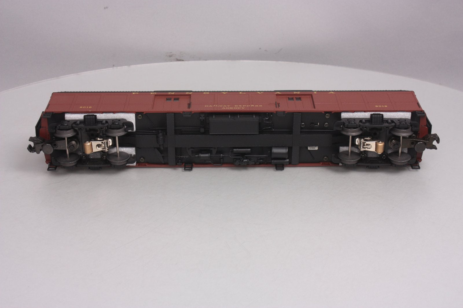 Weaver G22001LD Pennsylvania B60b Baggage Car #9018 (3Rail) LN
