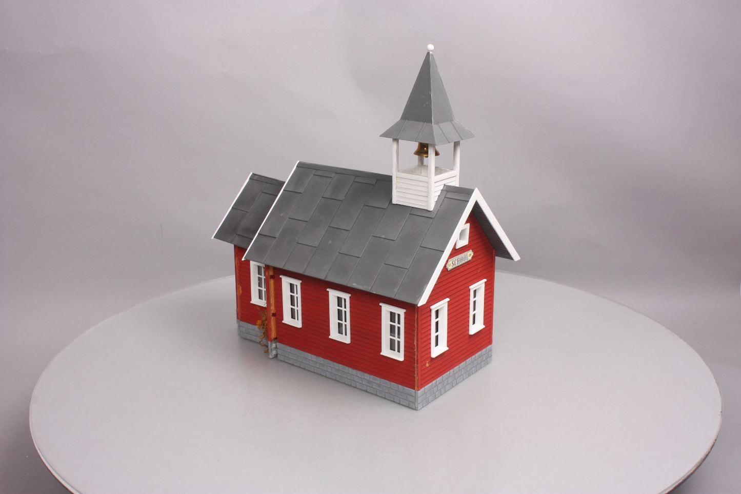 Piko 62243 G Scale Little Red Schoolhouse