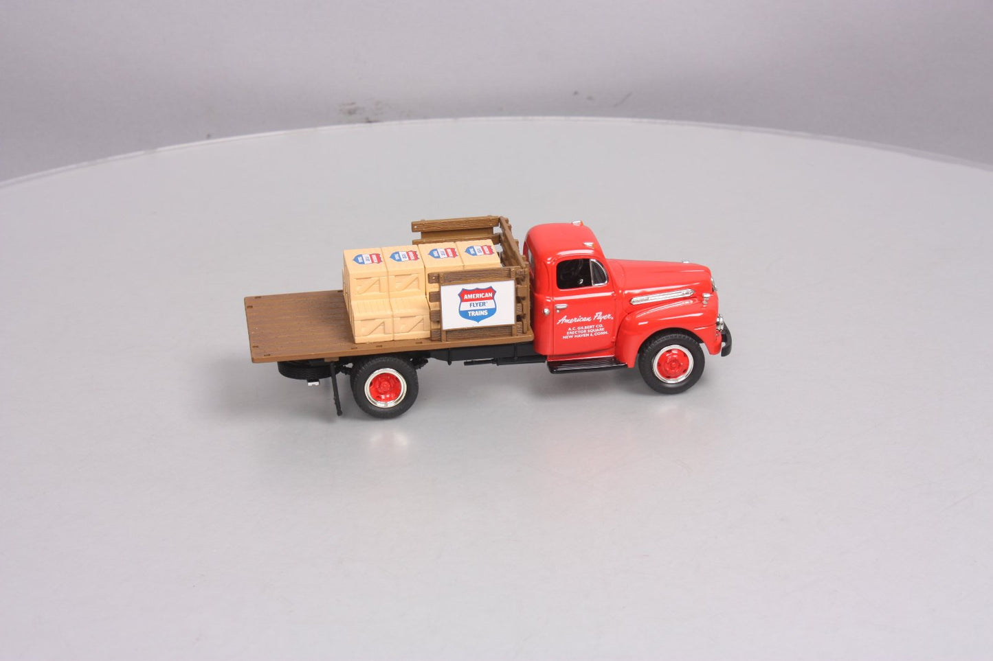 First Gear 19-0118 1:34 1951 Ford F-6 Half Rack Stake Truck