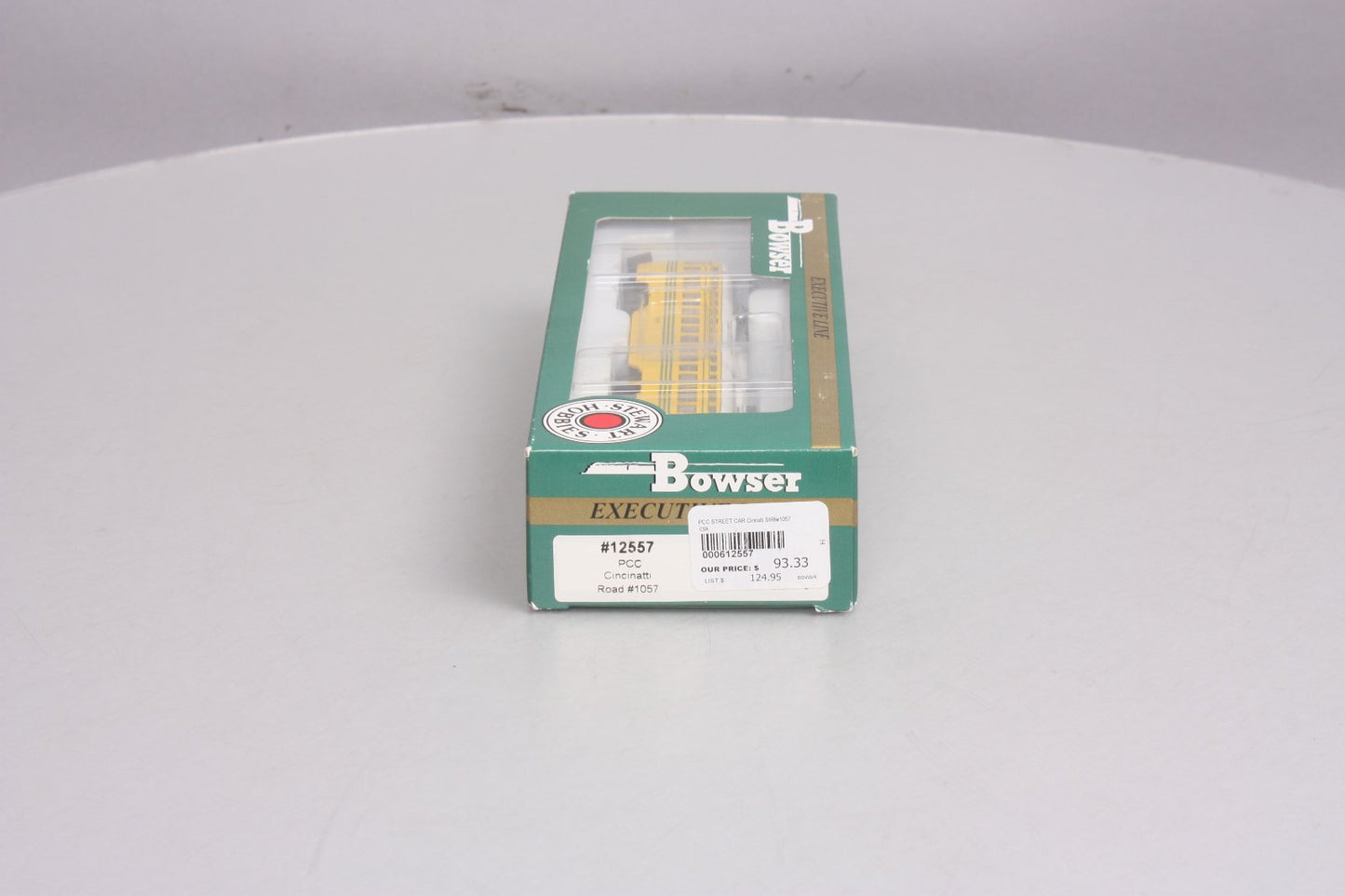 Bowser 12557 HO Scale PCC Streetcar Cincinatti #1057