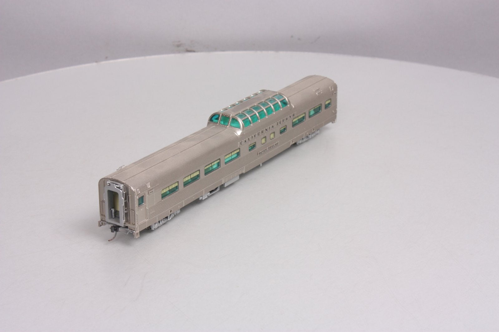 Broadway Limited 524 HO WP California Zephyr Silver Dollar Vista Dome Car #811