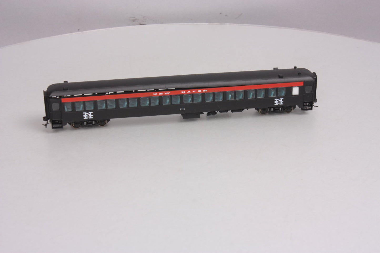 Rapido Trains 109032 HO New Haven 10-Window Coach #8216 MT/Box