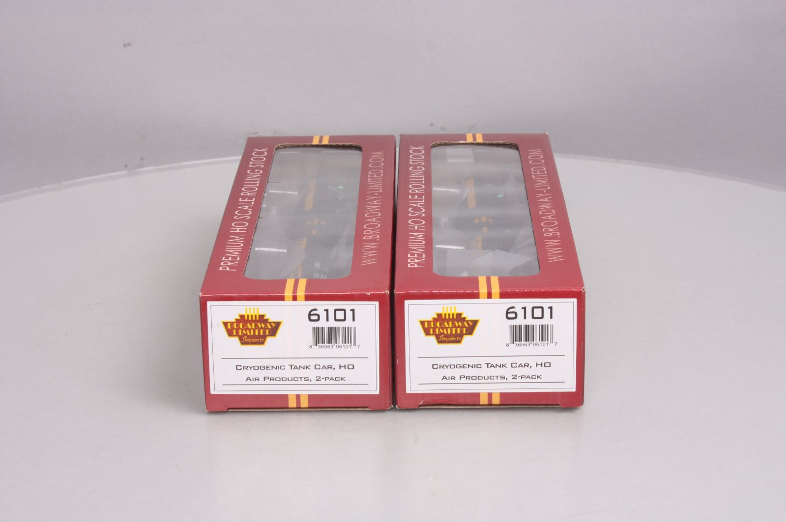 Broadway Limited 6101 HO Air Products Cryogenic Tank Car (Pack of 2) LN/Box