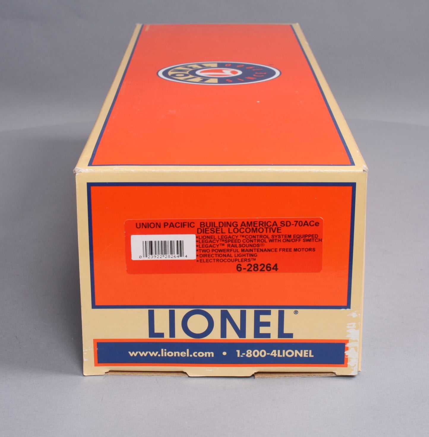 Lionel 6-28264 O Gauge Union Pacific EMD SD70ACe Diesel Locomotive #8348 LN/Box