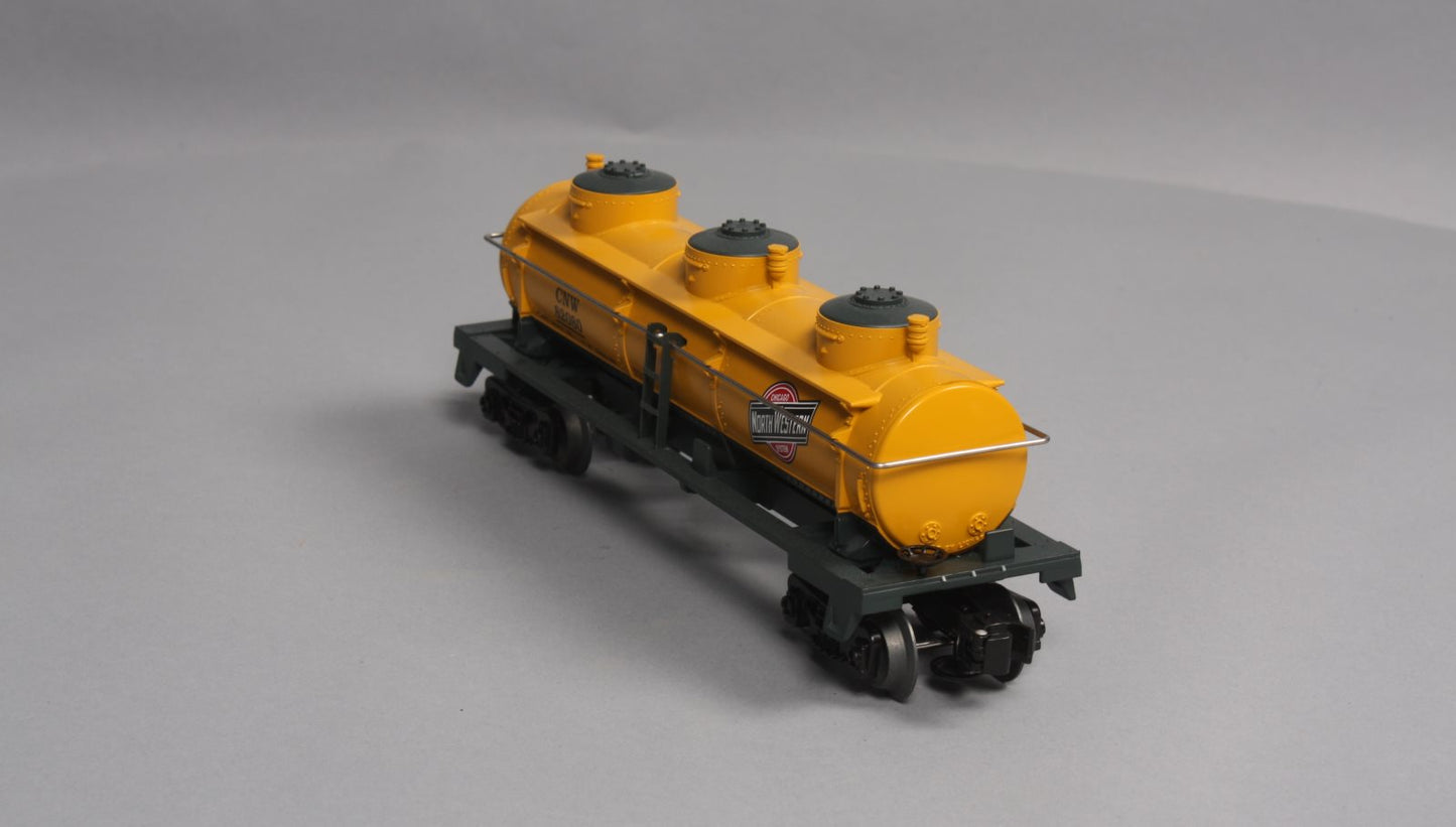 Lionel 6-82080 O Chicago and North Western 3-Dome Tank Car LN/Box