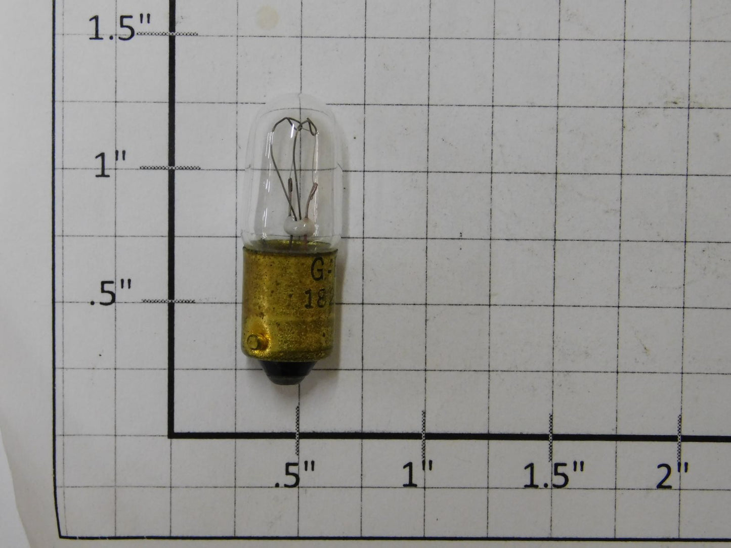 Lionel 1820 28 Volt Bayonet Base Clear Tall Light Bulb