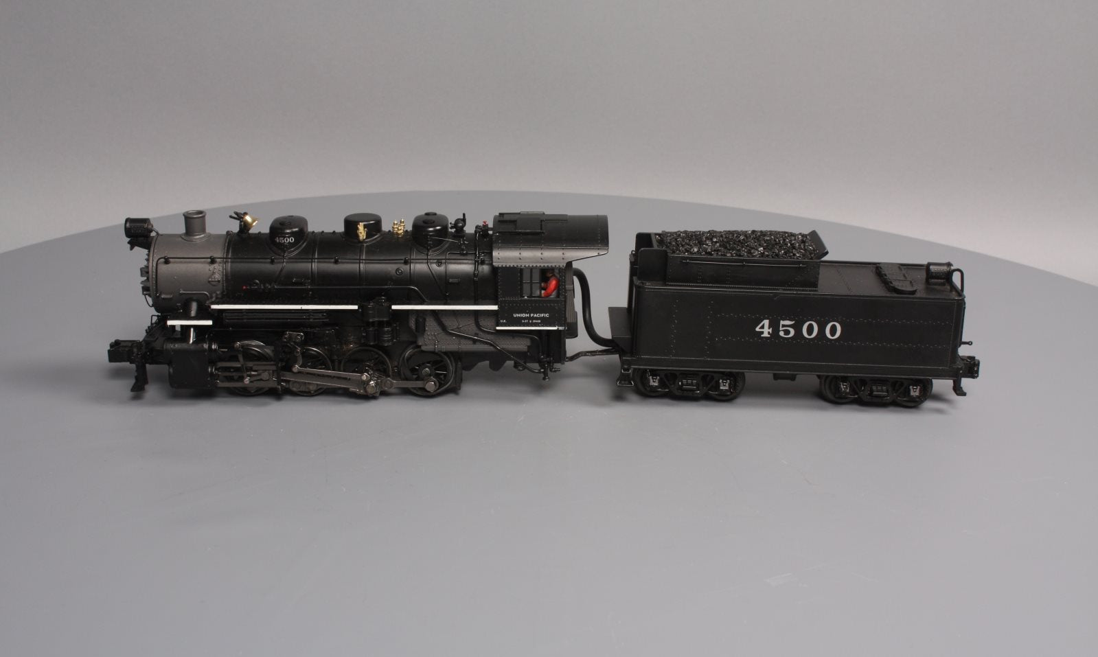 MTH 20-3151-1 O Union Pacific 0-8-0 USRA Steam Engine & Tender with PS2 #4500 LN/Box