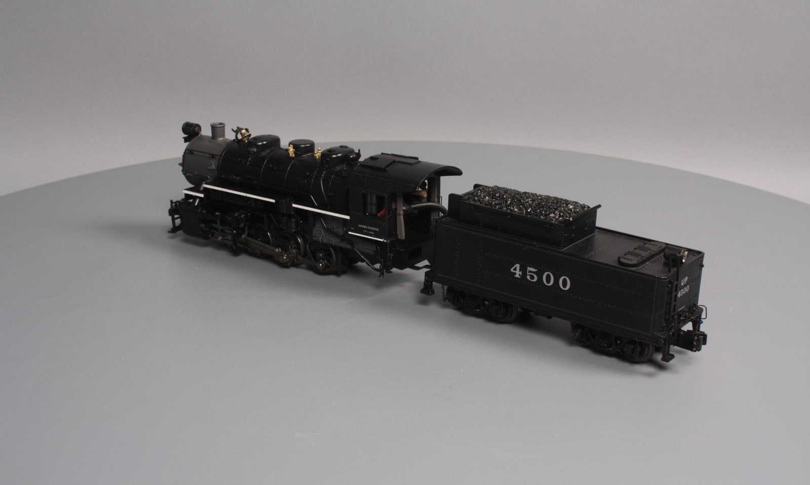 MTH 20-3151-1 O Union Pacific 0-8-0 USRA Steam Engine & Tender with PS2 #4500 LN/Box