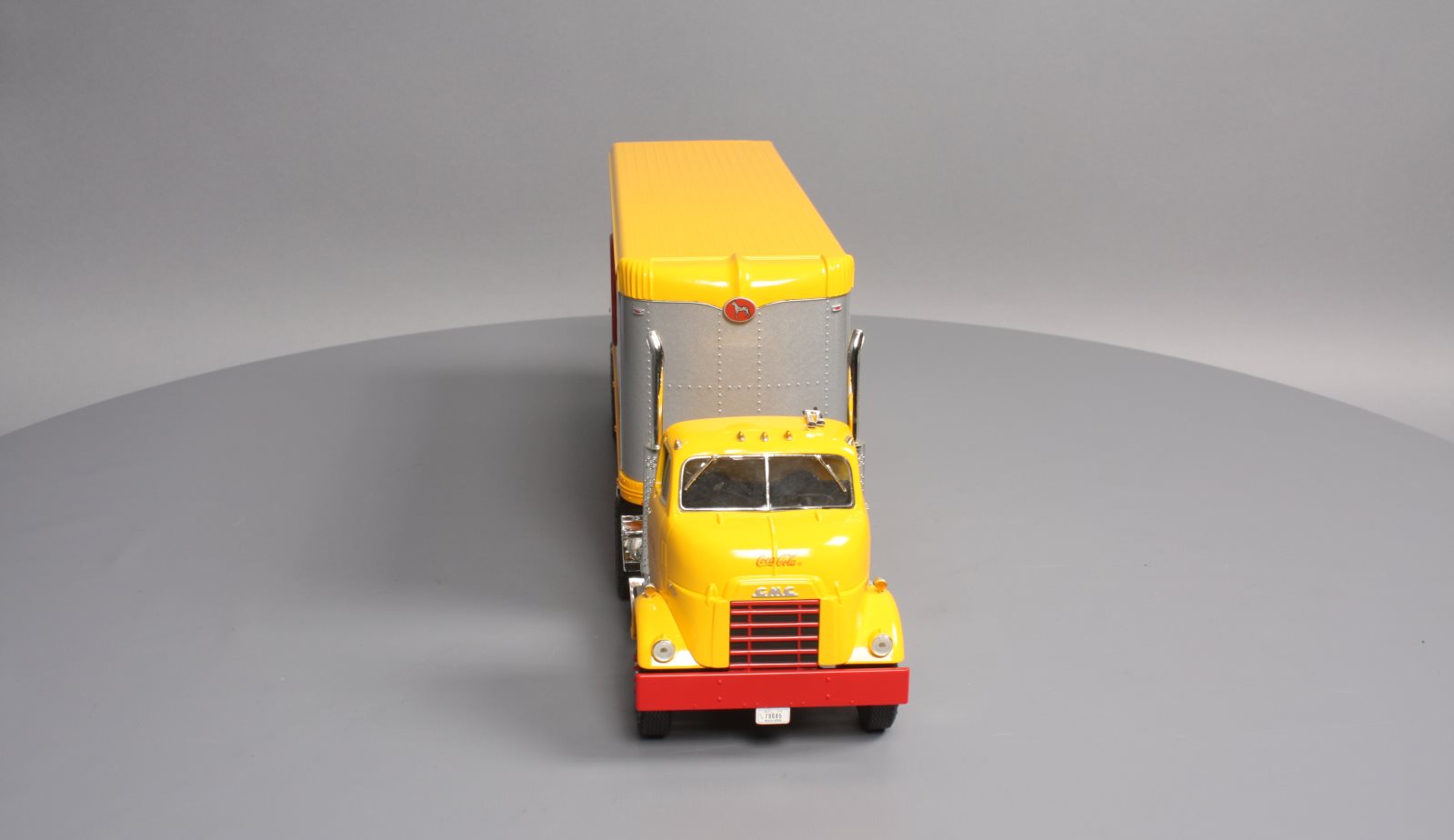 Ertl H028 1:25 Diecast 1954 GMC Series 950 Cab with Great Dane Trailer NIB