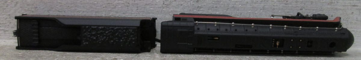 Bachmann 51-0658-A4 N Norfolk & Western J Steam Locomotive & Tender #610 VG/Box
