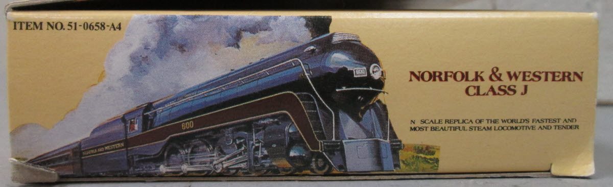 Bachmann 51-0658-A4 N Norfolk & Western J Steam Locomotive & Tender #610 VG/Box