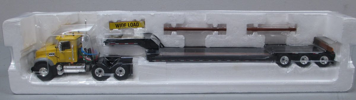 First Gear 50-3116 1:50 Mack Granite MP with Lowboy in Yellow VG/Box