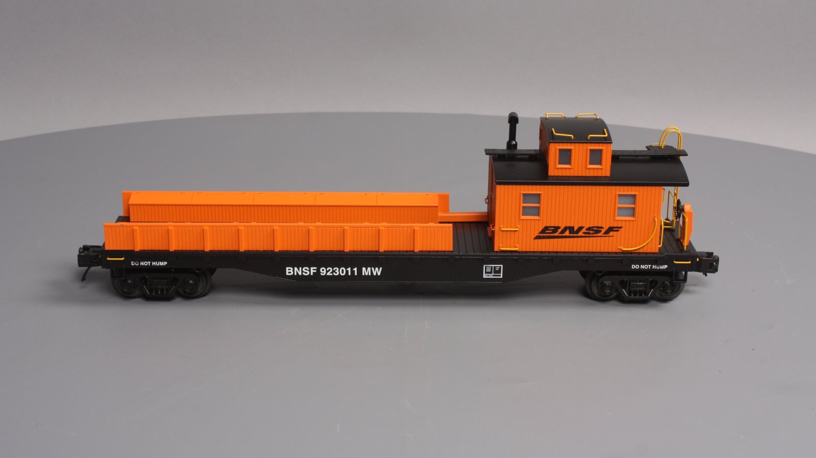 MTH 20-98912 O Gauge BNSF Crane Tender #923011 LN/Box