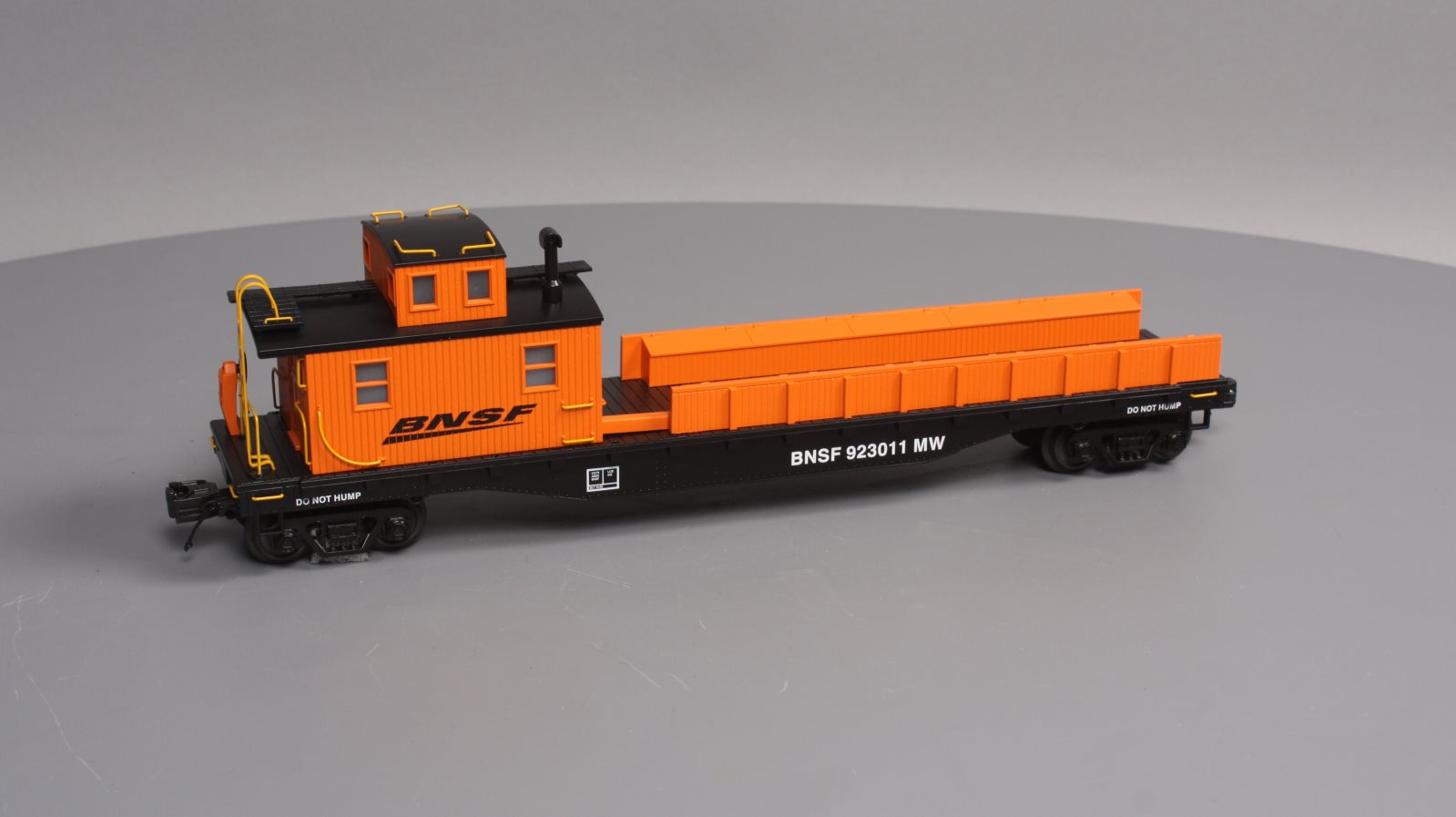 MTH 20-98912 O Gauge BNSF Crane Tender #923011 LN/Box
