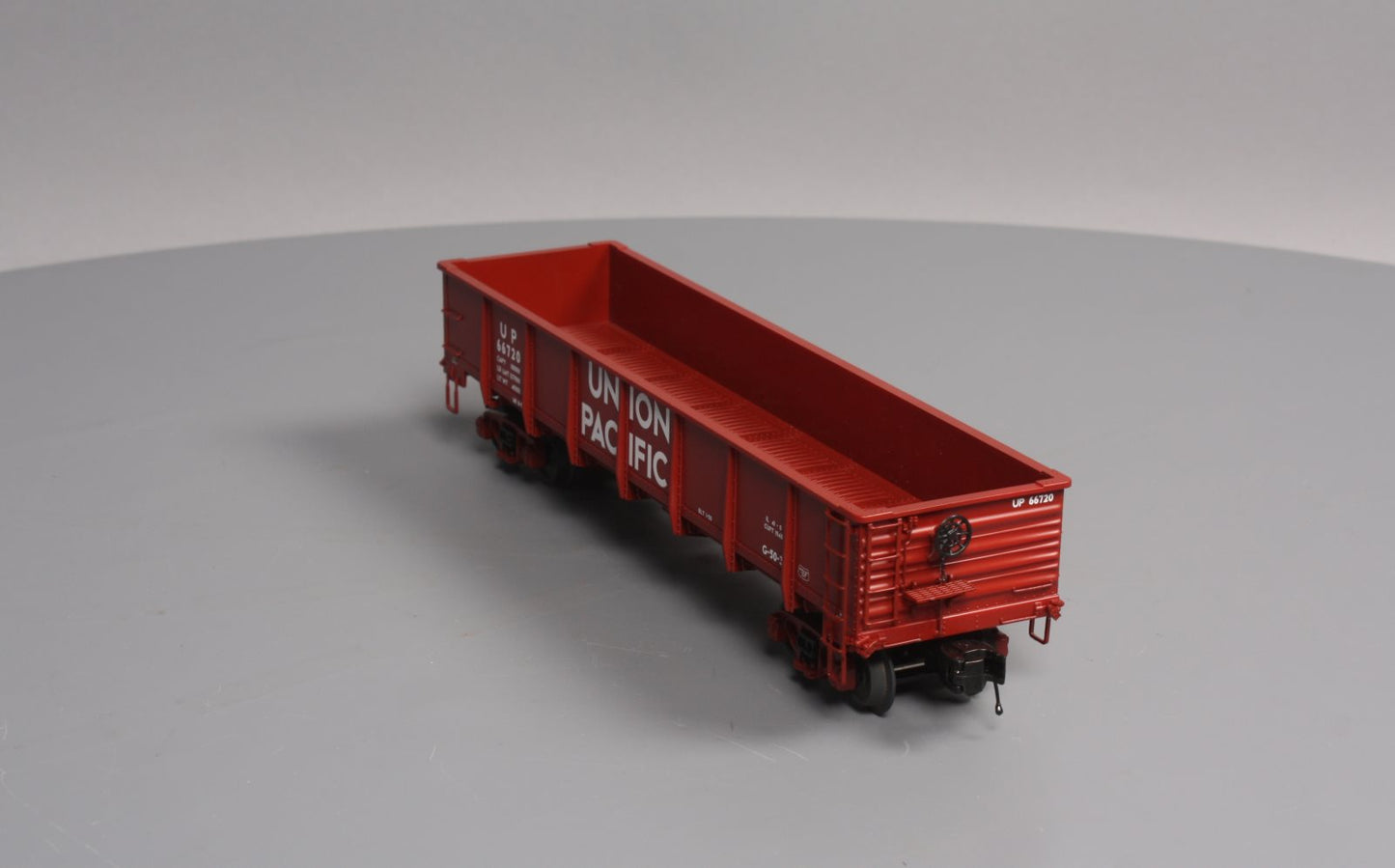 MTH 20-98098 O Gauge Union Pacific 55-Ton All Steel Drop-Bottom Gondola #66720
