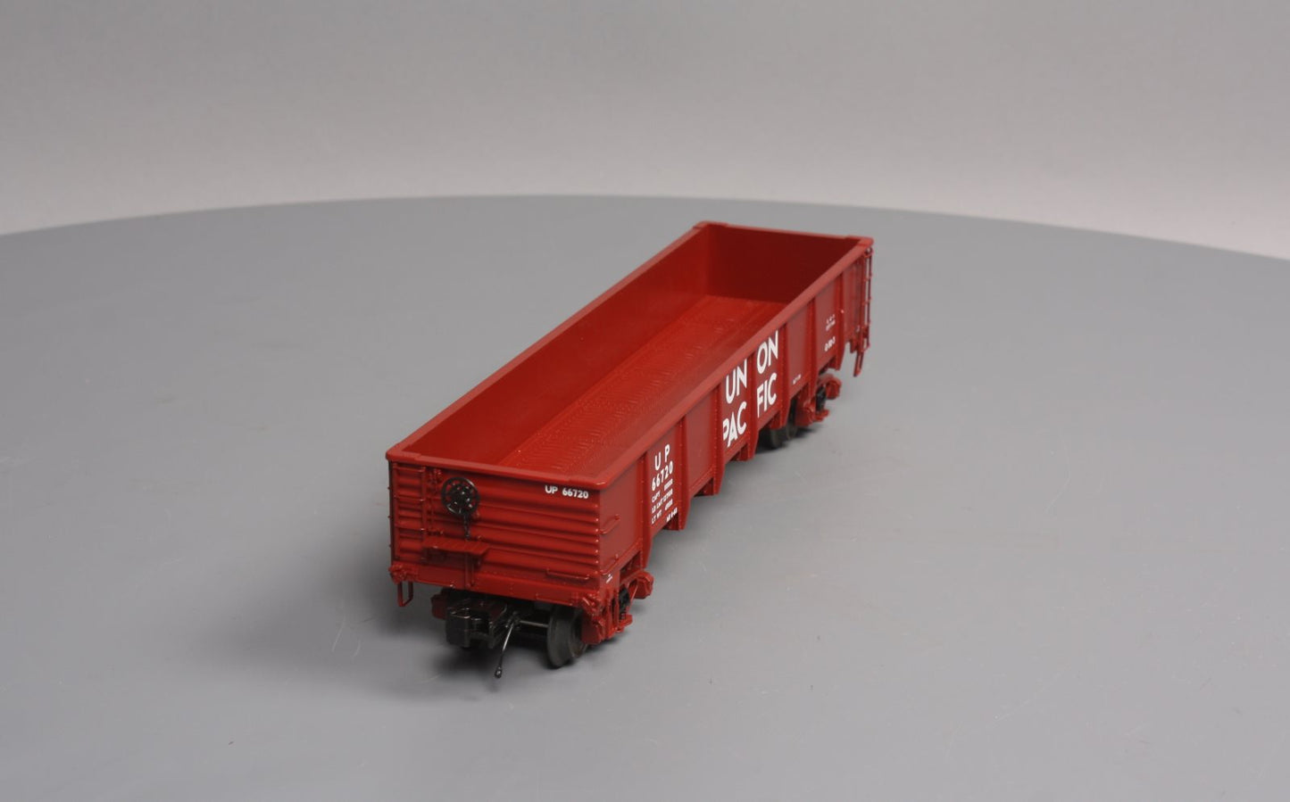 MTH 20-98098 O Gauge Union Pacific 55-Ton All Steel Drop-Bottom Gondola #66720