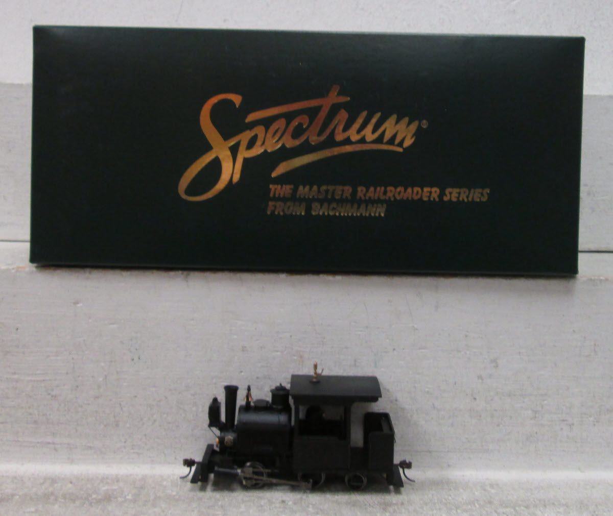 Bachmann 25599 On30 Painted & Unlettered 0-4-2 Porter Steam-Powered Locomotive NIB