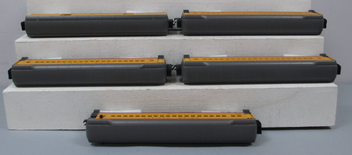MTH 20-4052 O Union Pacific 70' Madison Passenger Car Set (Set of 5) LN/Box