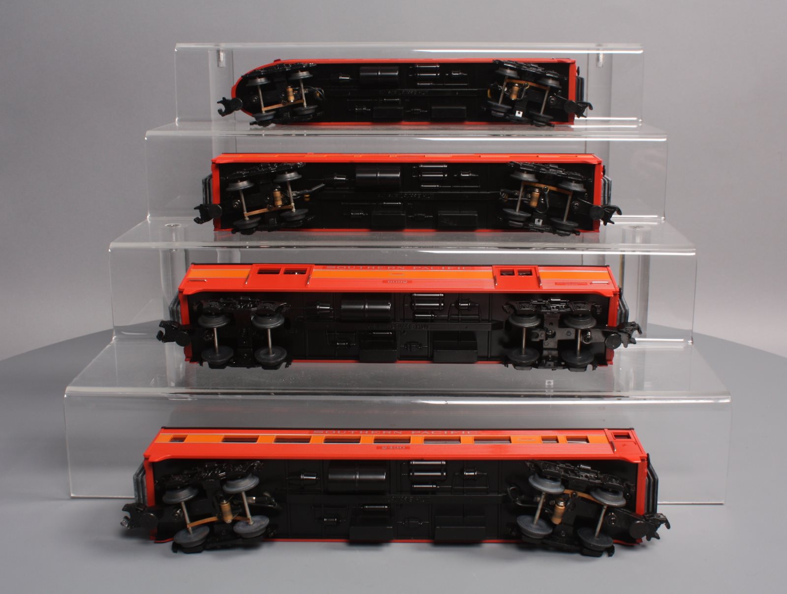 MTH 30-6060 O Southern Pacific O-27 Streamlined Passenger Set (Set of 4) MT/Box