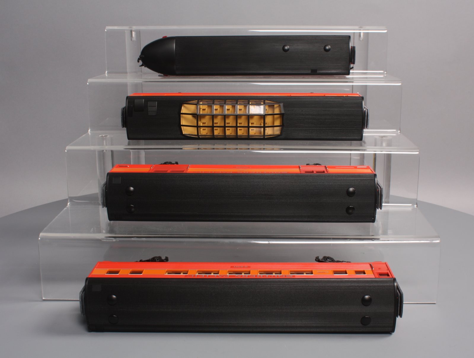 MTH 30-6060 O Southern Pacific O-27 Streamlined Passenger Set (Set of 4) MT/Box
