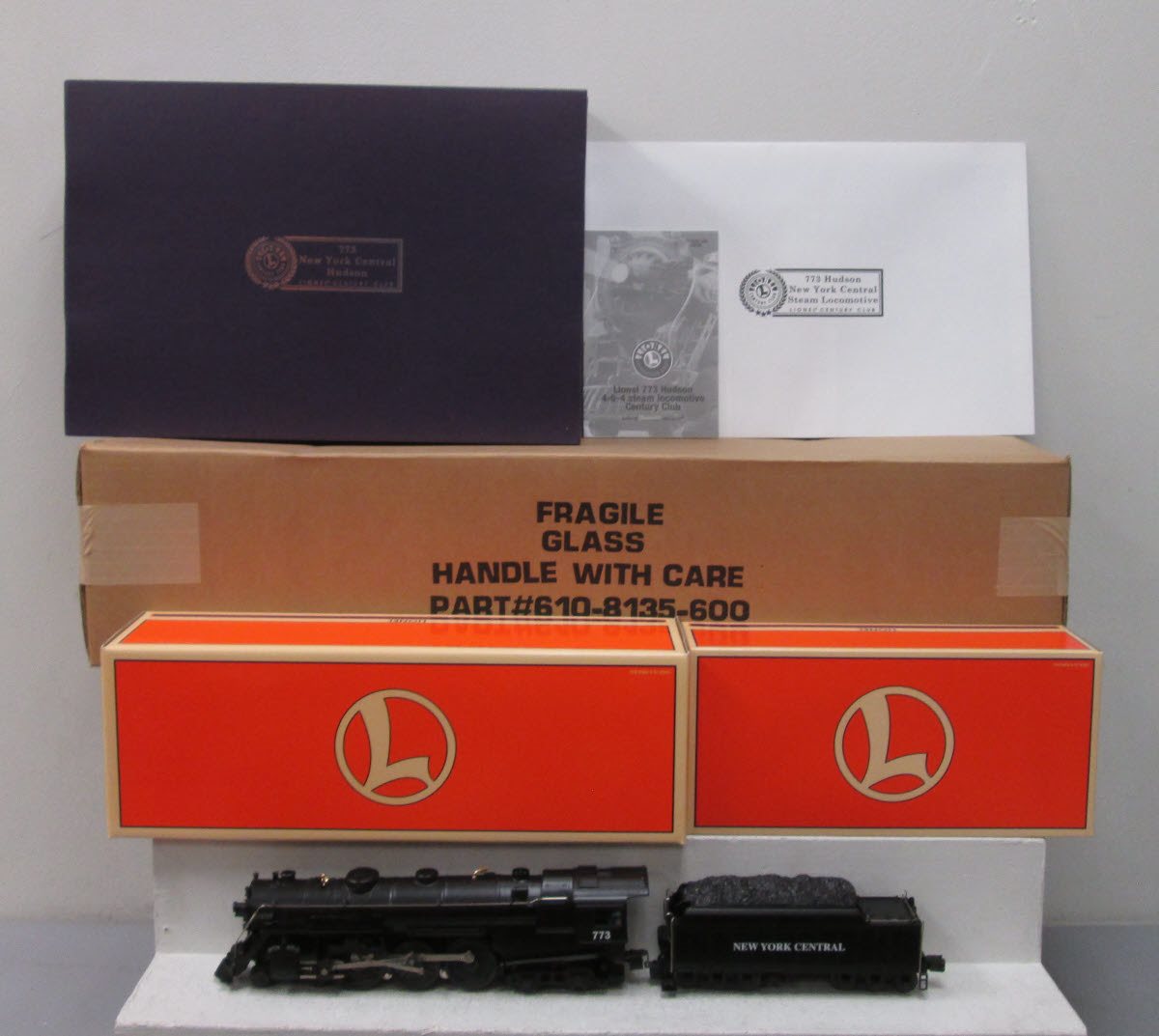 Lionel 6-18058 O CC 4-6-4 Hudson Steam Locomotive & Tender #773 w/Display Case MT/Box