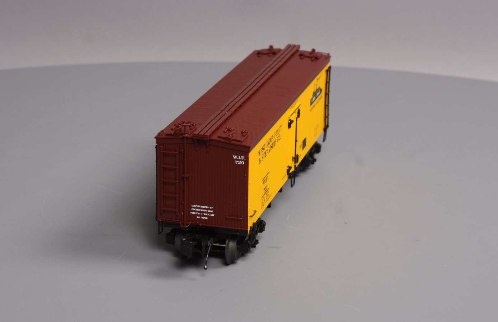 MTH 20-94359 West India Fruit & Steamship 36