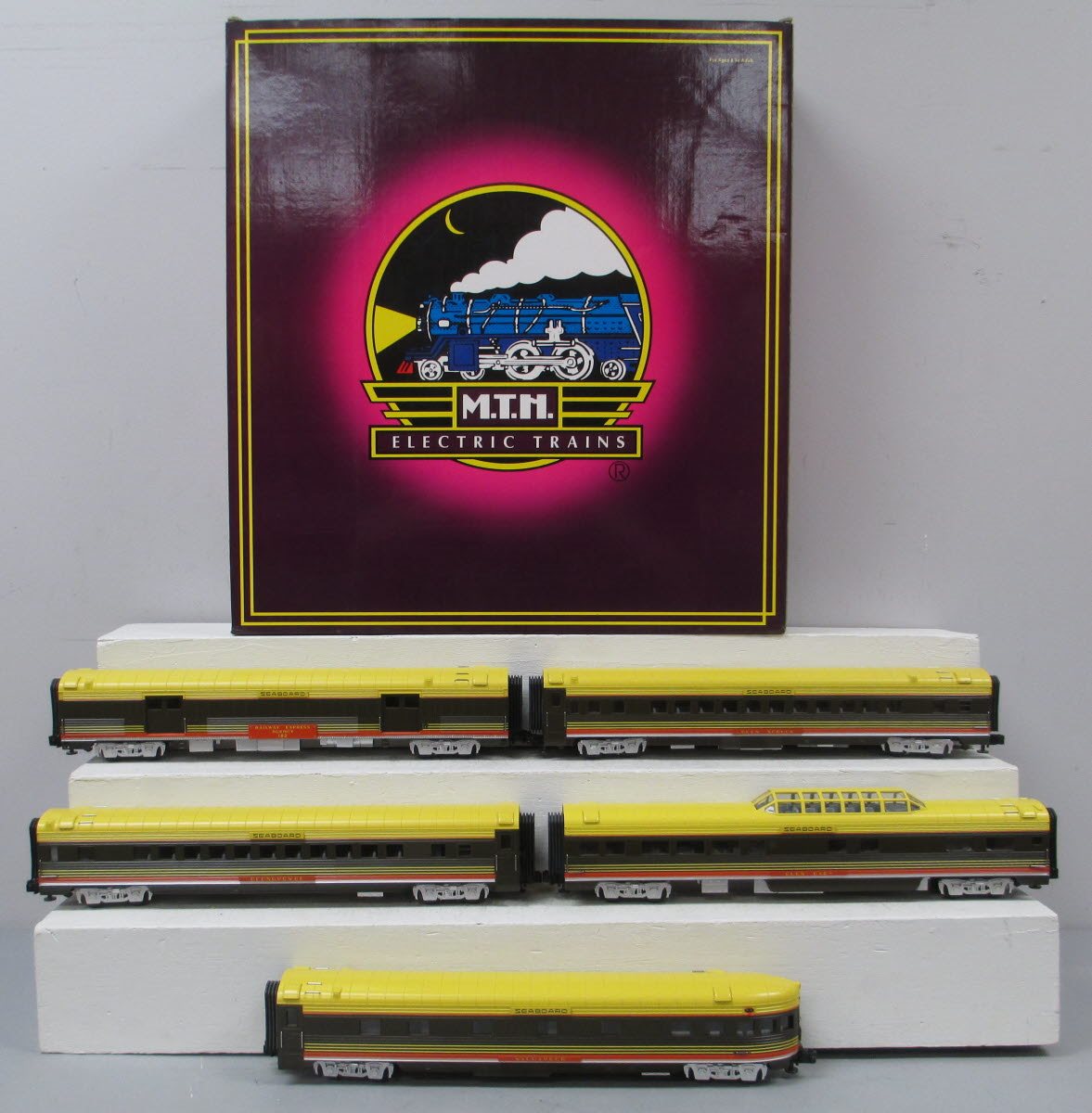 MTH 20-6515 O Gauge Seaboard 70' ABS Streamlined Passenger 5-Car Set LN/Box