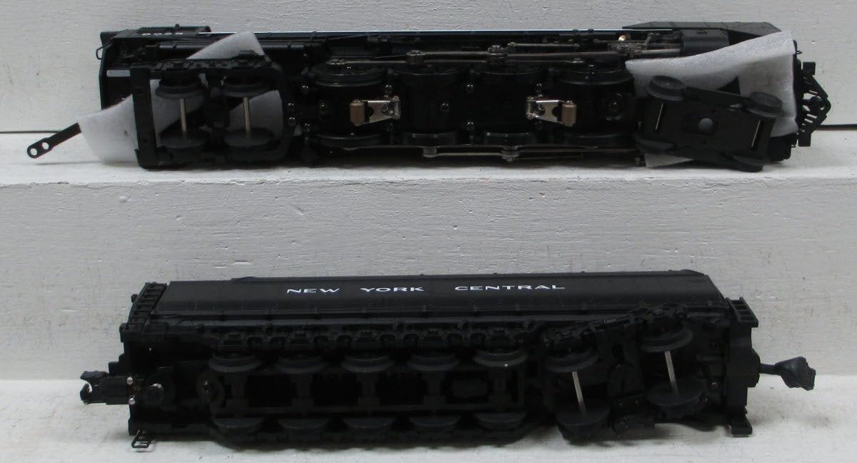 MTH 20-3047-1 O NYC 4-8-4 Niagara Steam Locomotive & Tender w/PS2 #6025 EX/Box