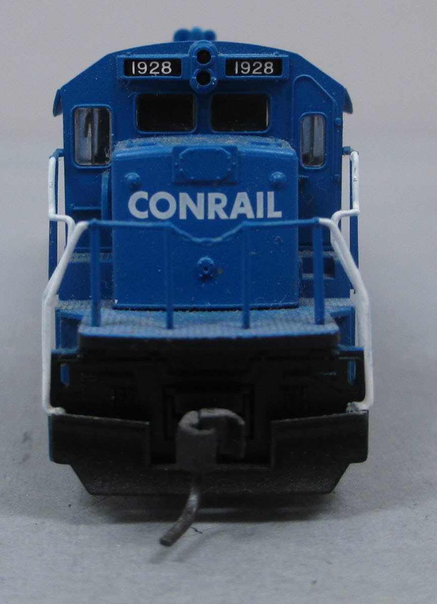 Atlas 49713 N Scale Conrail B23-7 Powered Diesel Locomotive #1928