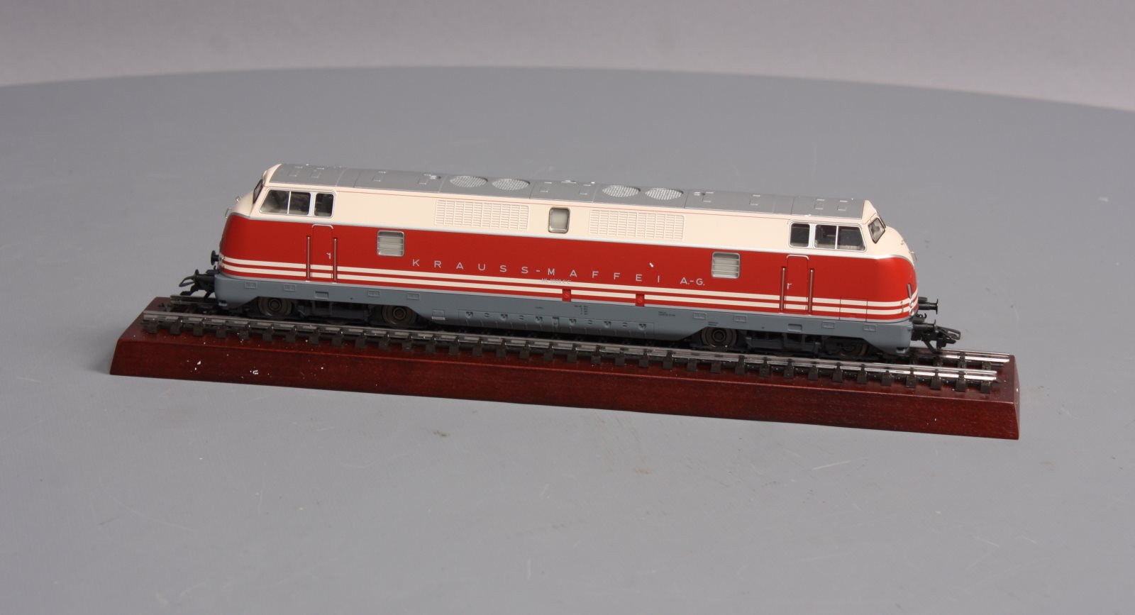 Marklin 39301 HO Scale Krauss-Maffei AG Diesel Locomotive LN/Box