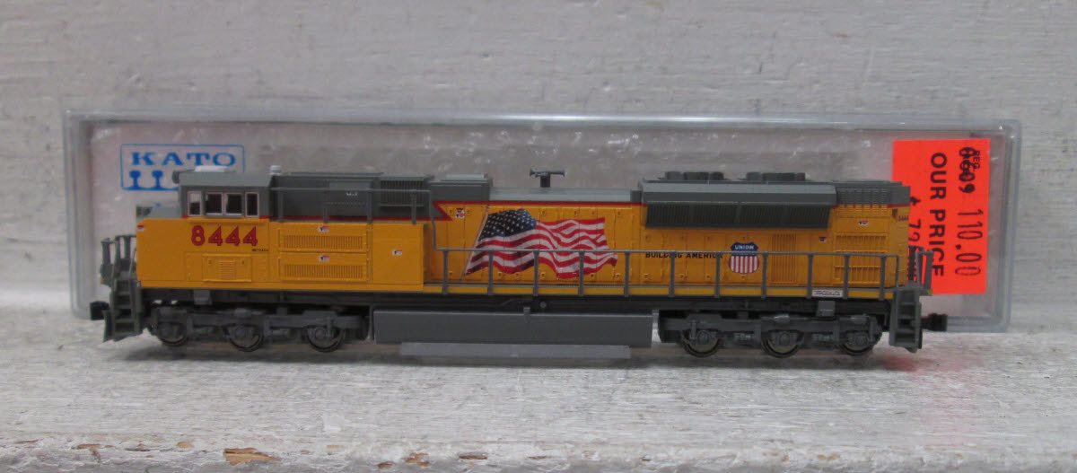 Kato 176-8404 N Scale Union Pacific EMD SD70ACe Diesel Locomotive #8444